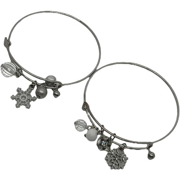 Winter Snowflake Charm Bangle Bracelet Set Silver Tone - Picture 2 of 5